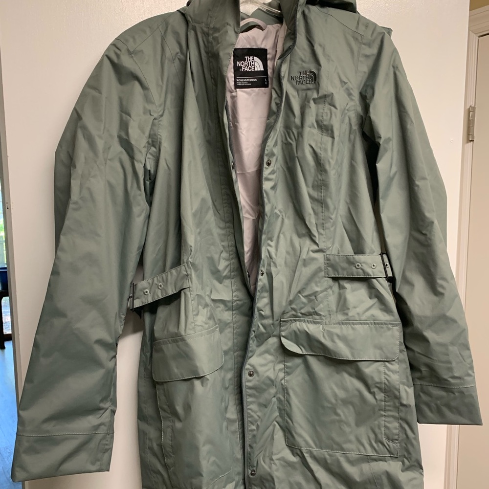 Northface City Trench - Sage Sz Large